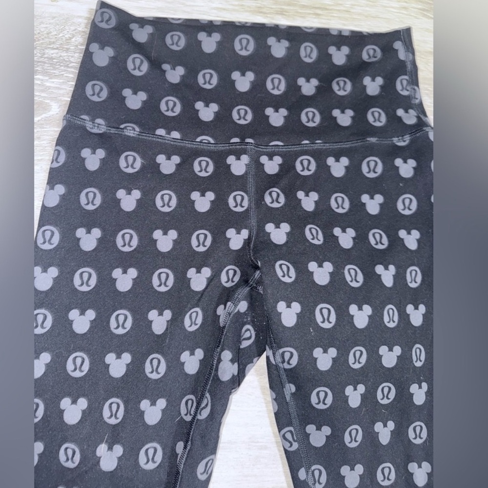 lululemon athletica Black and Gray Mickey Leggings size 6